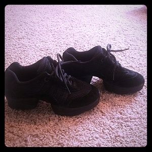 Girls hip hop shoes